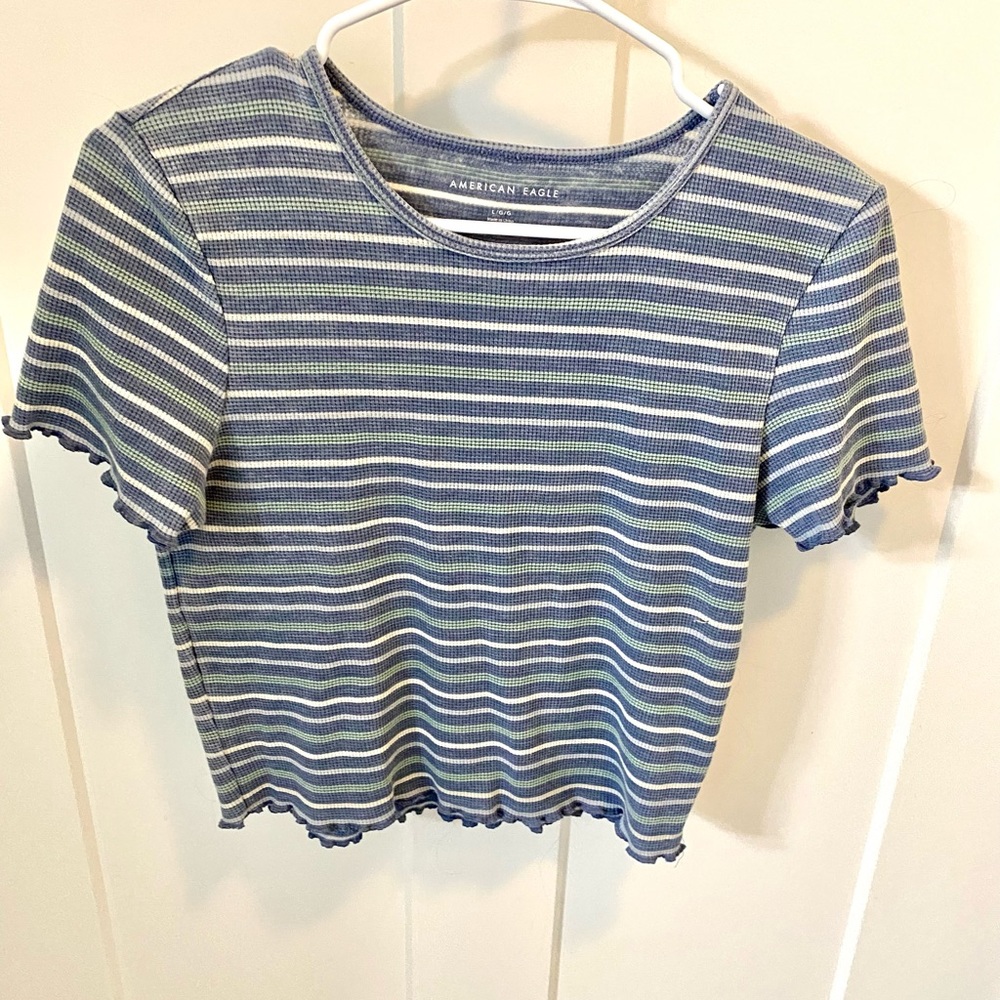 American Eagle striped lettuce edge cropped tee